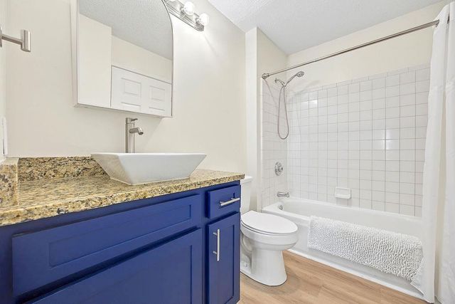 1075 Peachtree Walk NE A301, Atlanta, GA 30309