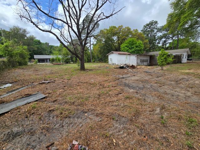 4611 Granada Boulevard, Tallahassee, FL 32305