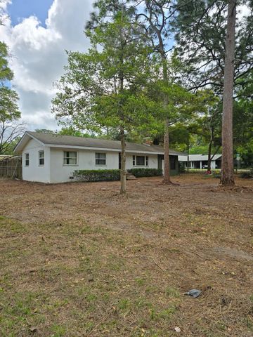 4611 Granada Boulevard, Tallahassee, FL 32305
