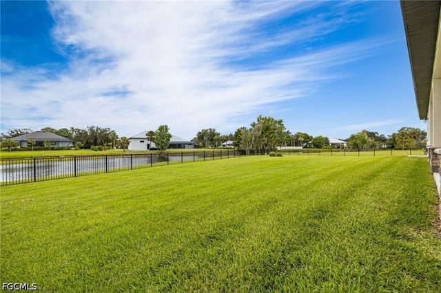 16630 Willow Point CT, Alva, FL 33920