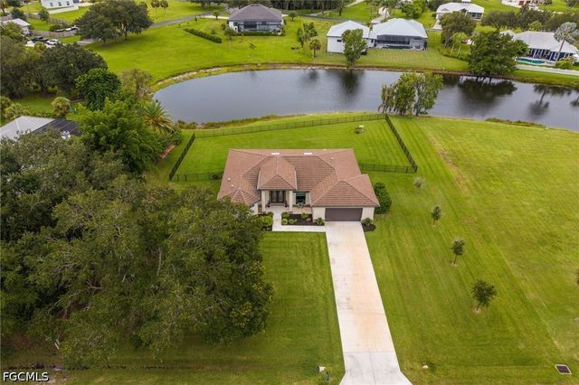 16630 Willow Point CT, Alva, FL 33920