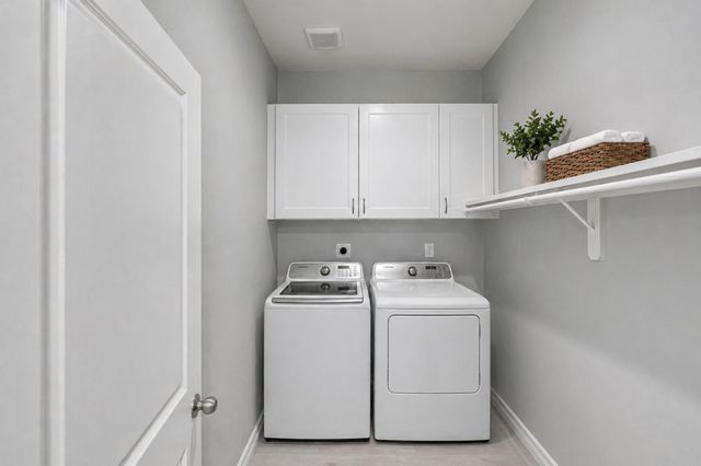 6705 Roanoke St, Houston, TX 77028