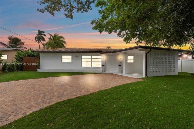 1910 NW 36th Street, Oakland Park, FL 33309