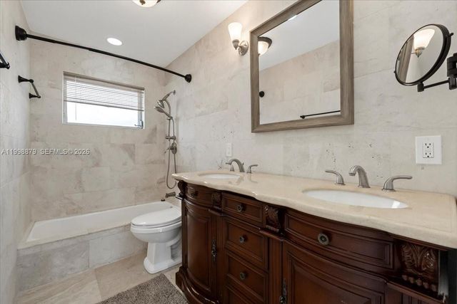1910 NW 36th Street, Oakland Park, FL 33309