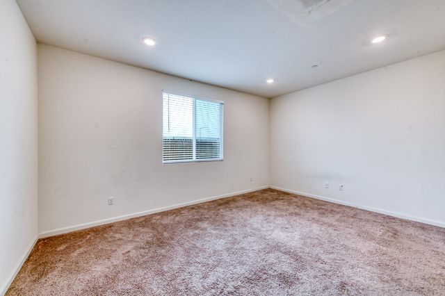 1469 Rinconada Drive, Madera, CA 93637