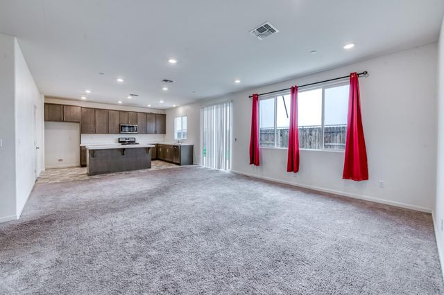 1469 Rinconada Drive, Madera, CA 93637