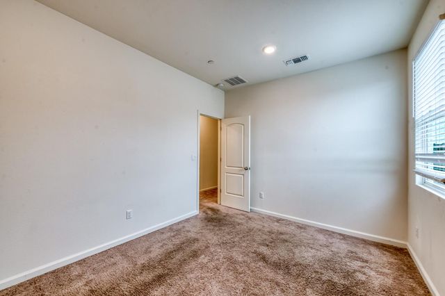 1469 Rinconada Drive, Madera, CA 93637