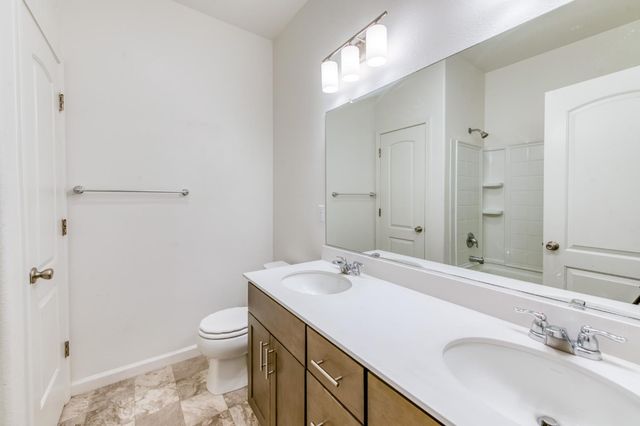 1469 Rinconada Drive, Madera, CA 93637