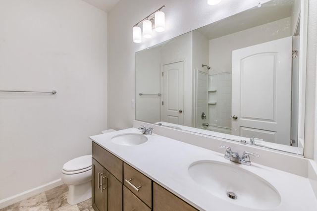 1469 Rinconada Drive, Madera, CA 93637