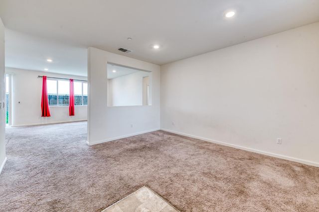 1469 Rinconada Drive, Madera, CA 93637