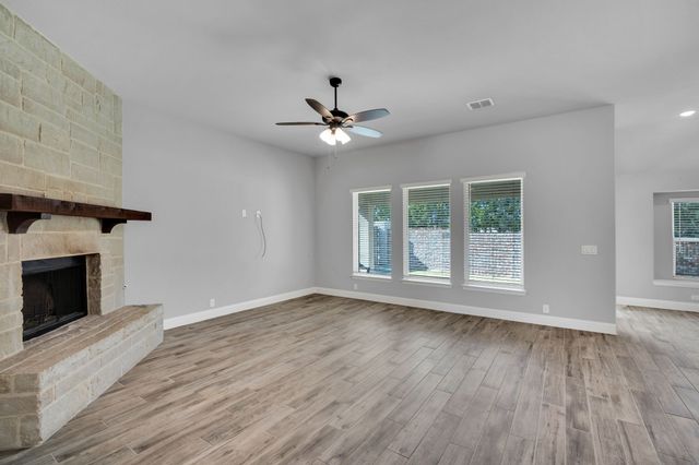 1913 Winter Lane, Midlothian, TX 76065