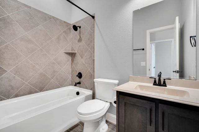 1913 Winter Lane, Midlothian, TX 76065