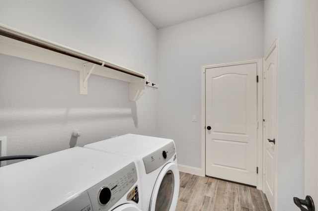 1913 Winter Lane, Midlothian, TX 76065