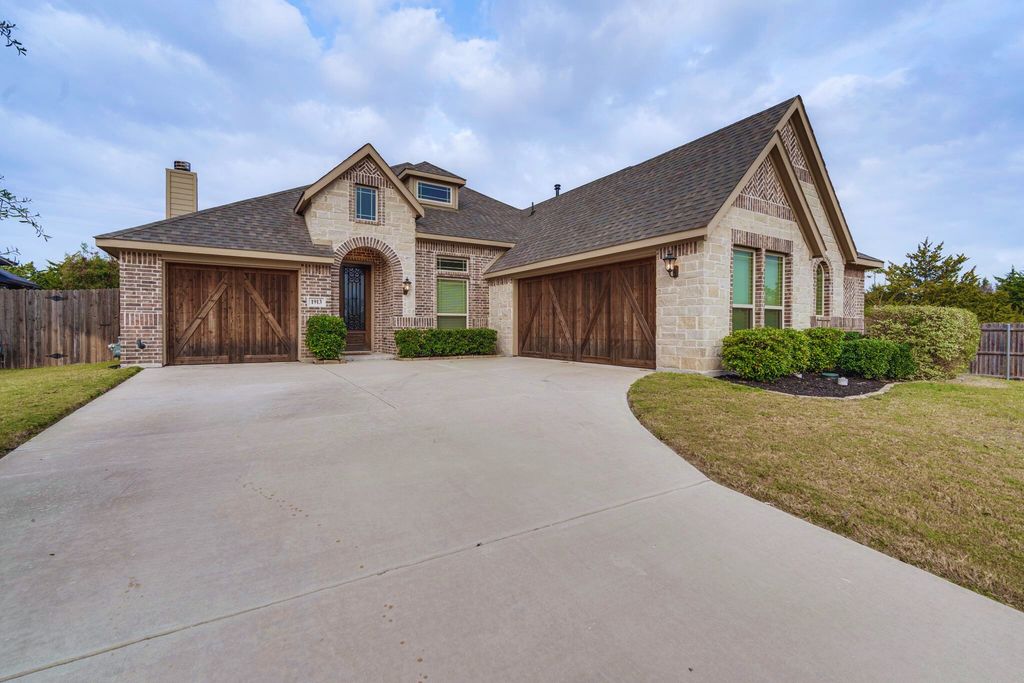 1913 Winter Lane, Midlothian, TX 76065