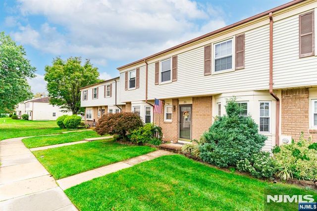 31 Astor Court, Sayreville, NJ 08872