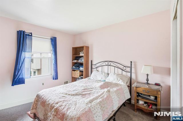 31 Astor Court, Sayreville, NJ 08872