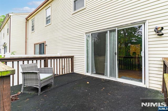 31 Astor Court, Sayreville, NJ 08872