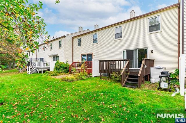 31 Astor Court, Sayreville, NJ 08872
