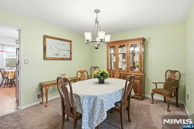 31 Astor Court, Sayreville, NJ 08872