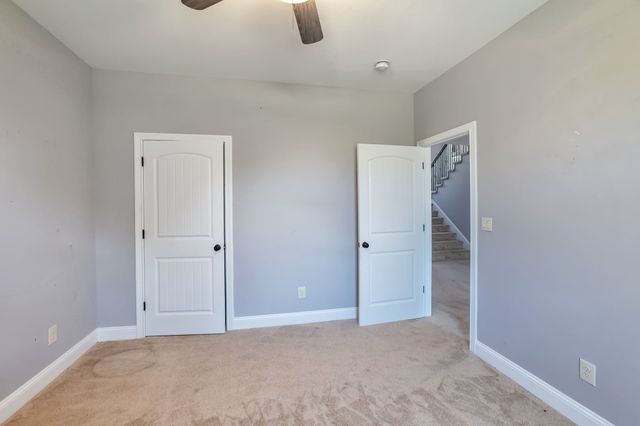 1335 Canyon Pl, Clarksville, TN 37042