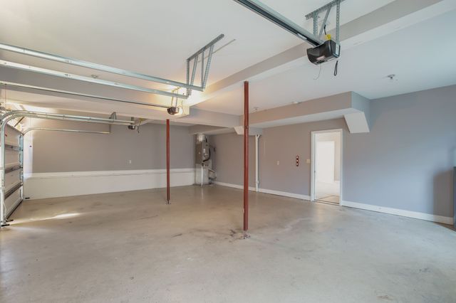 1335 Canyon Pl, Clarksville, TN 37042