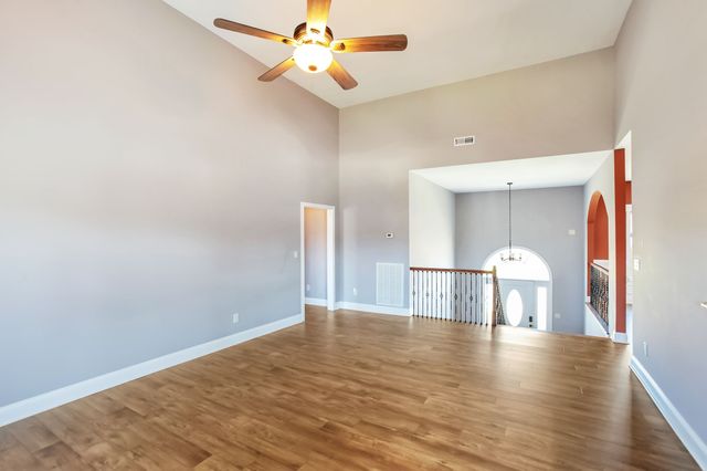 1335 Canyon Pl, Clarksville, TN 37042