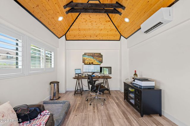 2082 E SANOQUE Boulevard, Gilbert, AZ 85298