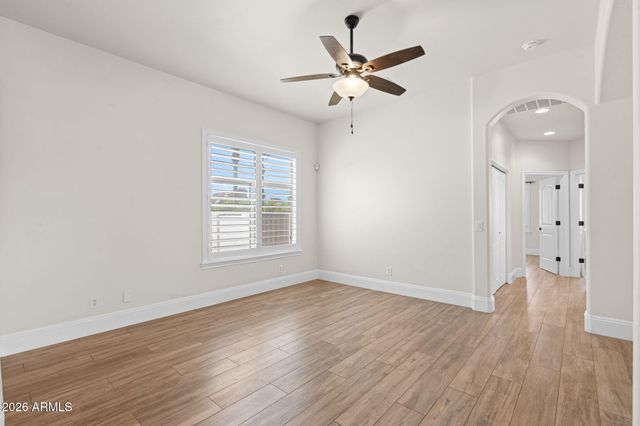 2082 E SANOQUE Boulevard, Gilbert, AZ 85298