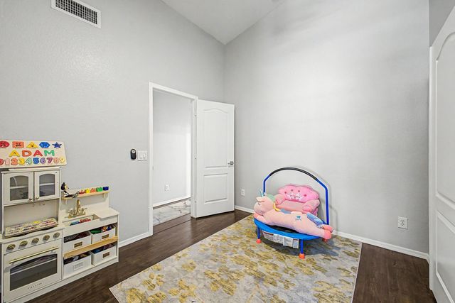 6406 W Escuda Road, Glendale, AZ 85308