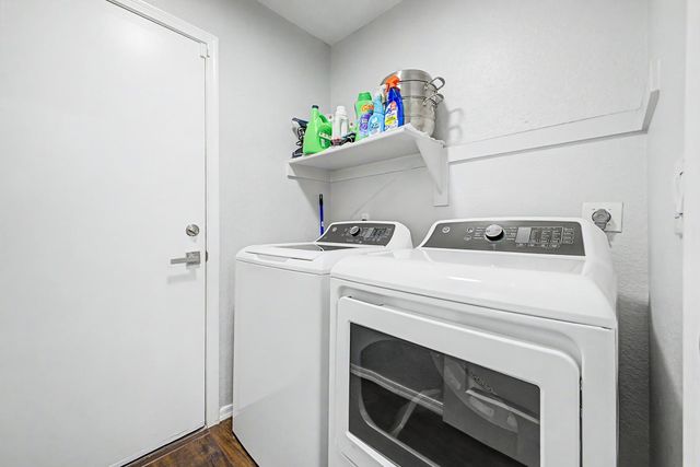 6406 W Escuda Road, Glendale, AZ 85308