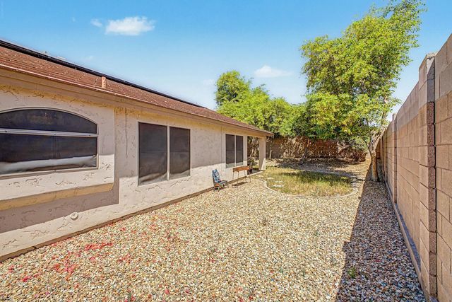 6406 W Escuda Road, Glendale, AZ 85308