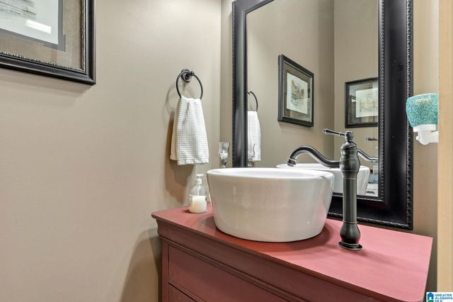 110 GLENEAGLES LANE, Pelham, AL 35124