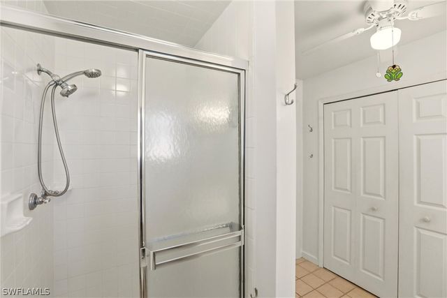 215 Cypress WAY E E3, Naples, FL 34110