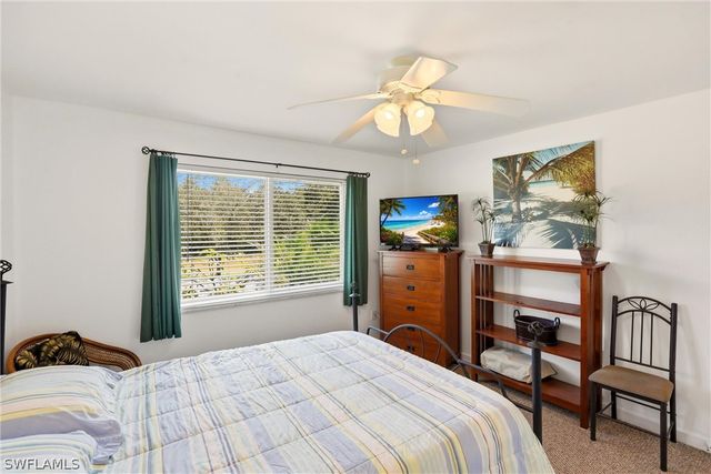 215 Cypress WAY E E3, Naples, FL 34110