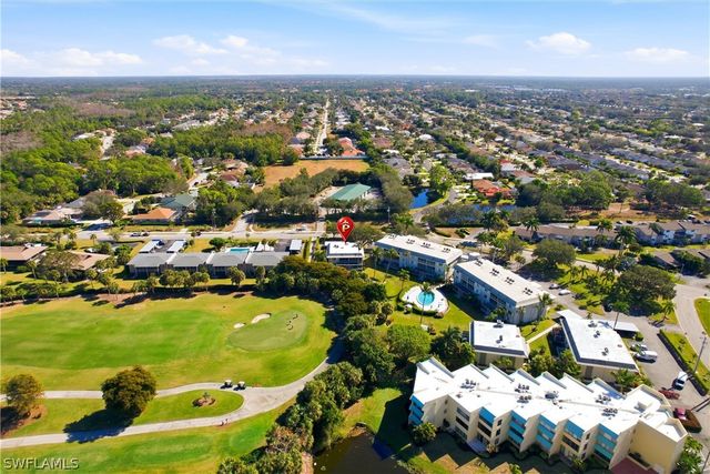 215 Cypress WAY E E3, Naples, FL 34110