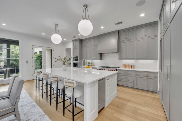 7141 Lyre Lane, Dallas, TX 75214