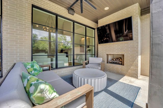 7141 Lyre Lane, Dallas, TX 75214