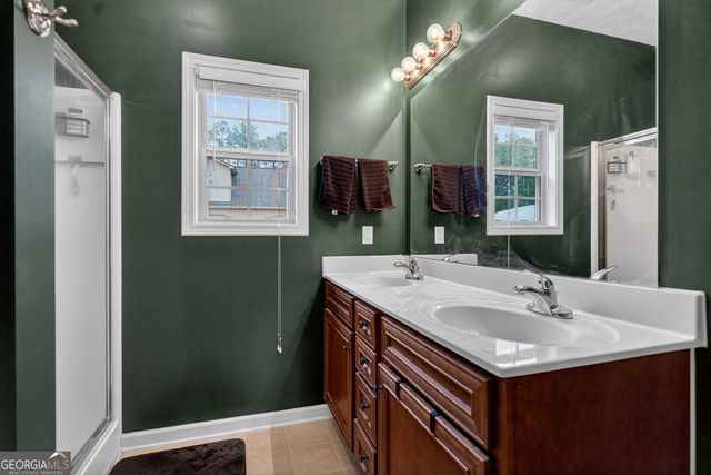 107 Amhurst Drive, West Point, GA 31833