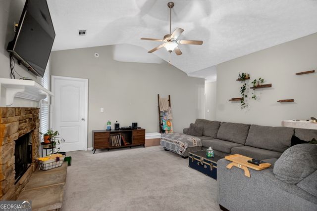 107 Amhurst Drive, West Point, GA 31833