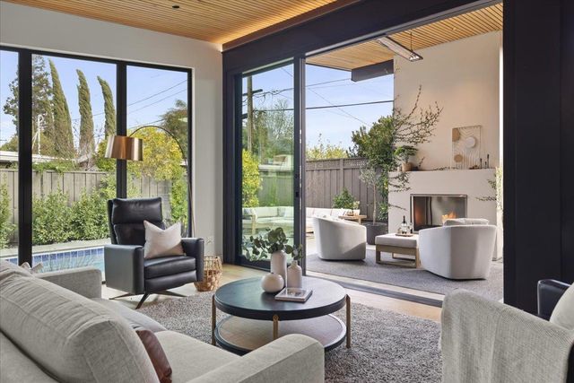 504 Century Drive, Campbell, CA 95008