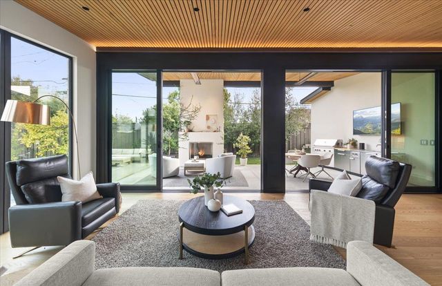 504 Century Drive, Campbell, CA 95008