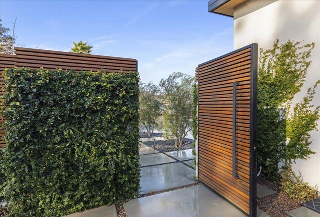 504 Century Drive, Campbell, CA 95008