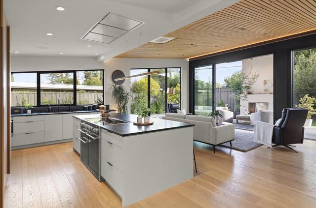 504 Century Drive, Campbell, CA 95008