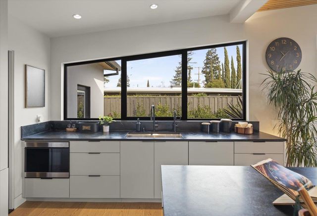 504 Century Drive, Campbell, CA 95008