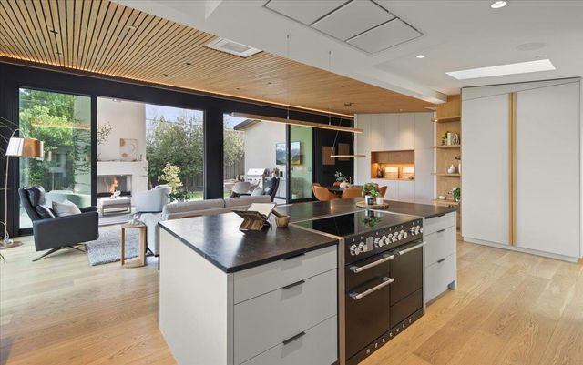 504 Century Drive, Campbell, CA 95008