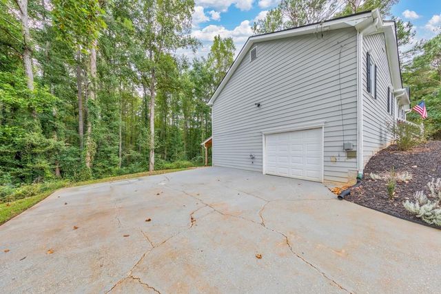 29 Indian Creek Lane, Powder Springs, GA 30127