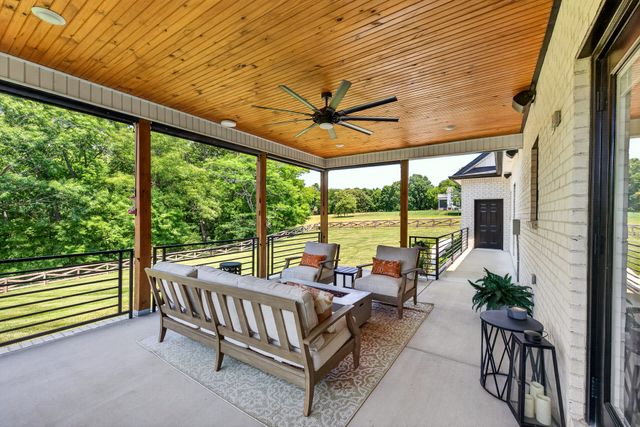 2235 Lock B Rd, N, Clarksville, TN 37043