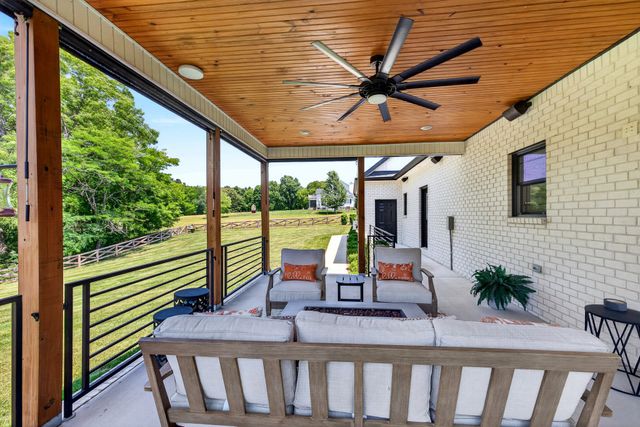2235 Lock B Rd, N, Clarksville, TN 37043