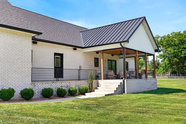 2235 Lock B Rd, N, Clarksville, TN 37043
