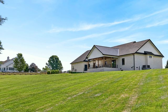 2235 Lock B Rd, N, Clarksville, TN 37043